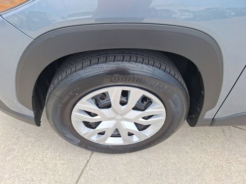 Used 2023 Toyota Corolla Cross L FWD image 11