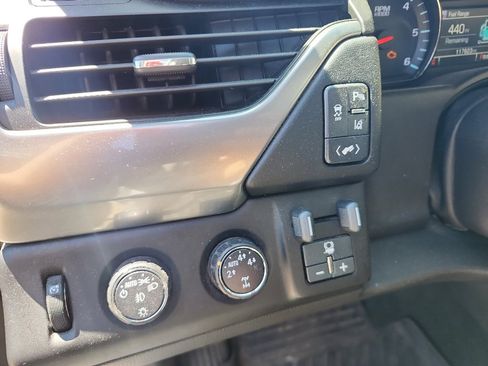 Used 2015 Chevrolet Tahoe LTZ image 22