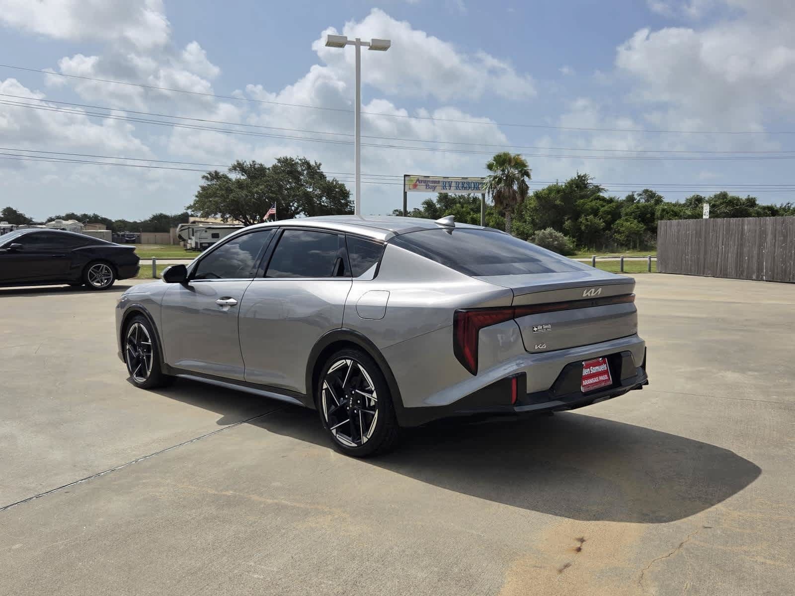 Used 2025 Kia K4 GT-Line FWD image 3