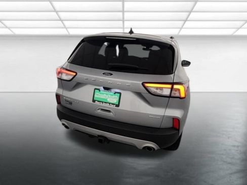 Used 2022 Ford Escape Titanium w/ Class II Trailer Tow Package AWD/4WD image 7