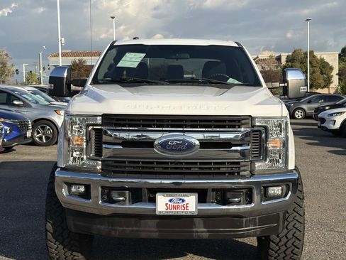 Certified 2019 Ford F250 XLT w/ XLT Premium Package image 3