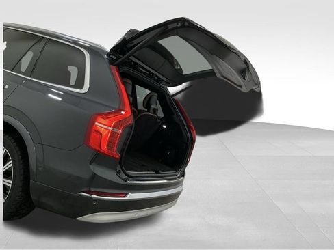 Used 2022 Volvo XC90 T6 Inscription w/ Advanced Package image 23