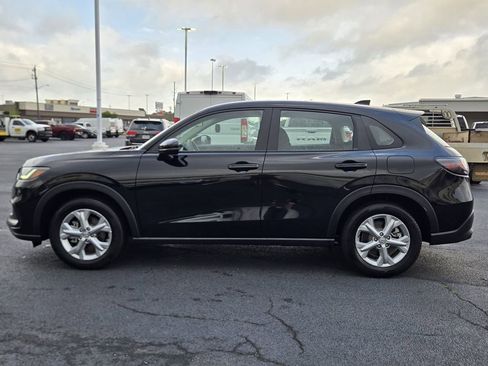 Used 2025 Honda HR-V LX image 8