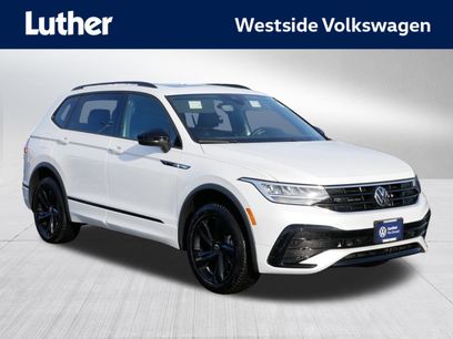 Certified 2024 Volkswagen Tiguan SE R-Line