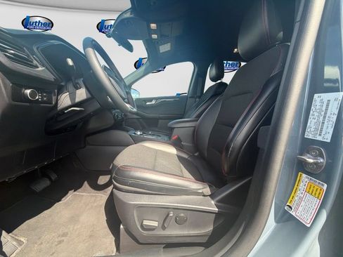 Used 2025 Ford Escape ST-Line FWD image 16