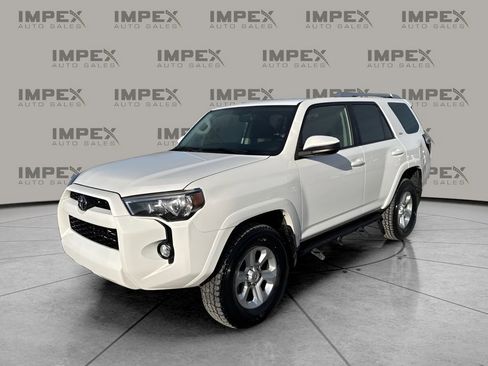 Used 2018 Toyota 4Runner SR5 image 1
