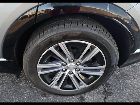 Used 2024 Cadillac Lyriq Luxury image 5