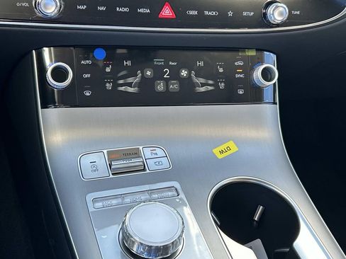 New 2026 Genesis GV70 2.5T Advanced AWD/4WD image 29