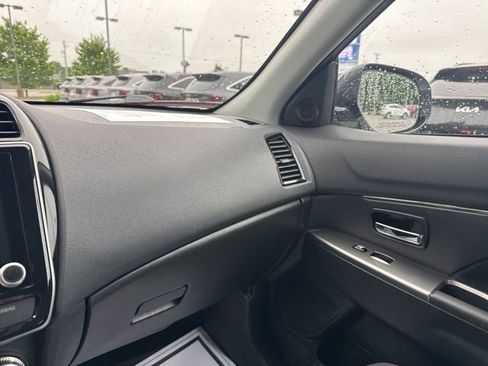 Used 2023 Mitsubishi Outlander Sport SE AWD/4WD image 22