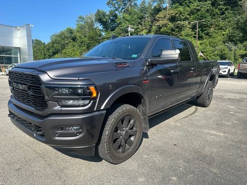 Used 2022 RAM 3500 Limited AWD/4WD image 3