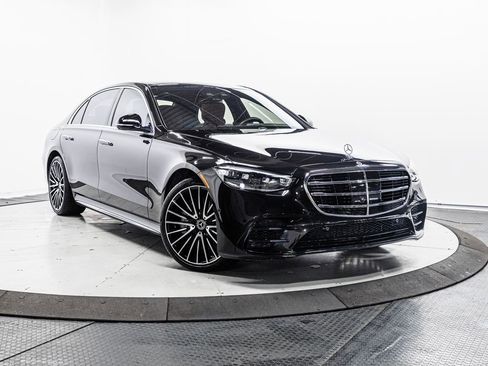 Used 2022 Mercedes-Benz S 580 4MATIC Sedan image 1