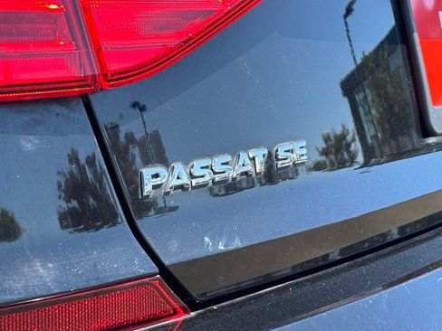 Used 2016 Volkswagen Passat 1.8T SE FWD image 23