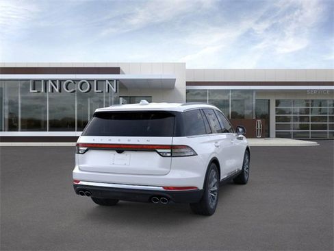 New 2026 Lincoln Aviator Reserve image 8