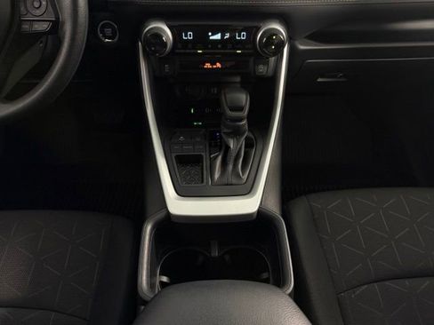 Used 2024 Toyota RAV4 XLE w/ Convenience Package FWD image 22