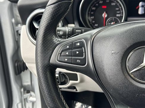 Used 2019 Mercedes-Benz GLA 250 image 9