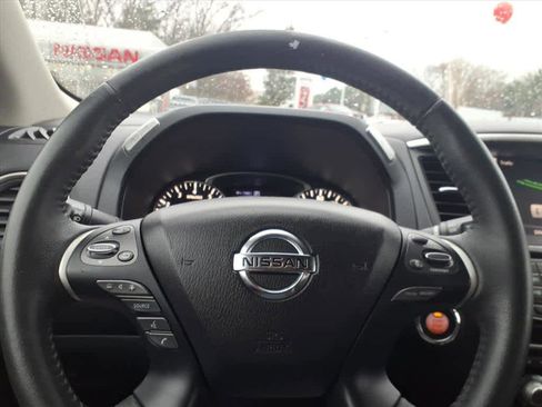 Certified 2018 Nissan Pathfinder SV w/ SV Tech Package image 24