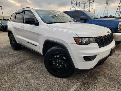Used 2018 Jeep Grand Cherokee Laredo