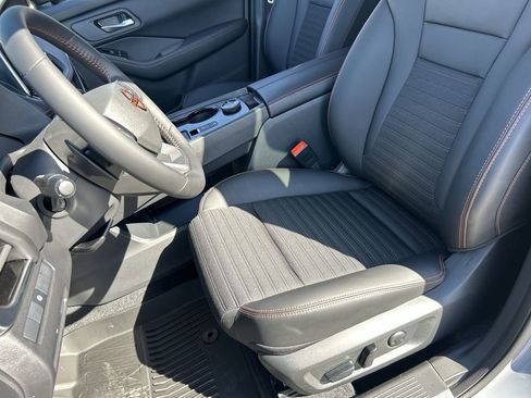 New 2025 Nissan Rogue SV image 20