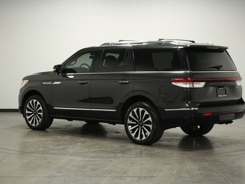Used 2024 Lincoln Navigator Reserve image 6