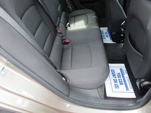 Used 2024 Chevrolet Malibu LT image 13