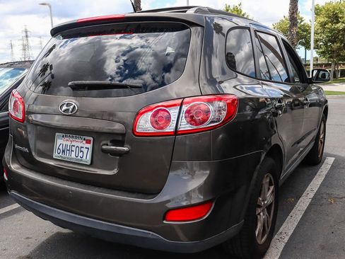 Used 2012 Hyundai Santa Fe SE FWD image 6