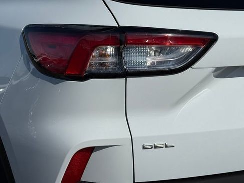 Certified 2022 Ford Escape SEL image 28