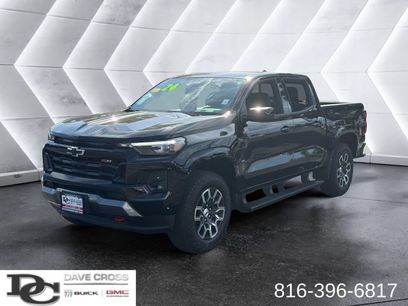 Used 2024 Chevrolet Colorado Z71 w/ Z71 Convenience Package 2