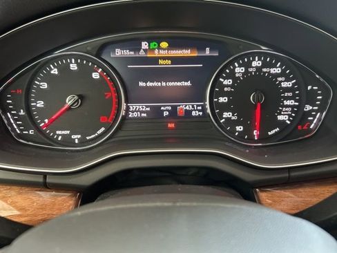 Used 2023 Audi Q5 2.0T Premium w/ Convenience Package image 9