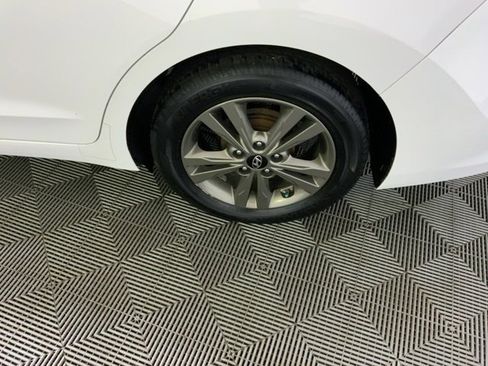 Used 2017 Hyundai Elantra Value Edition w/ Cargo Package image 17