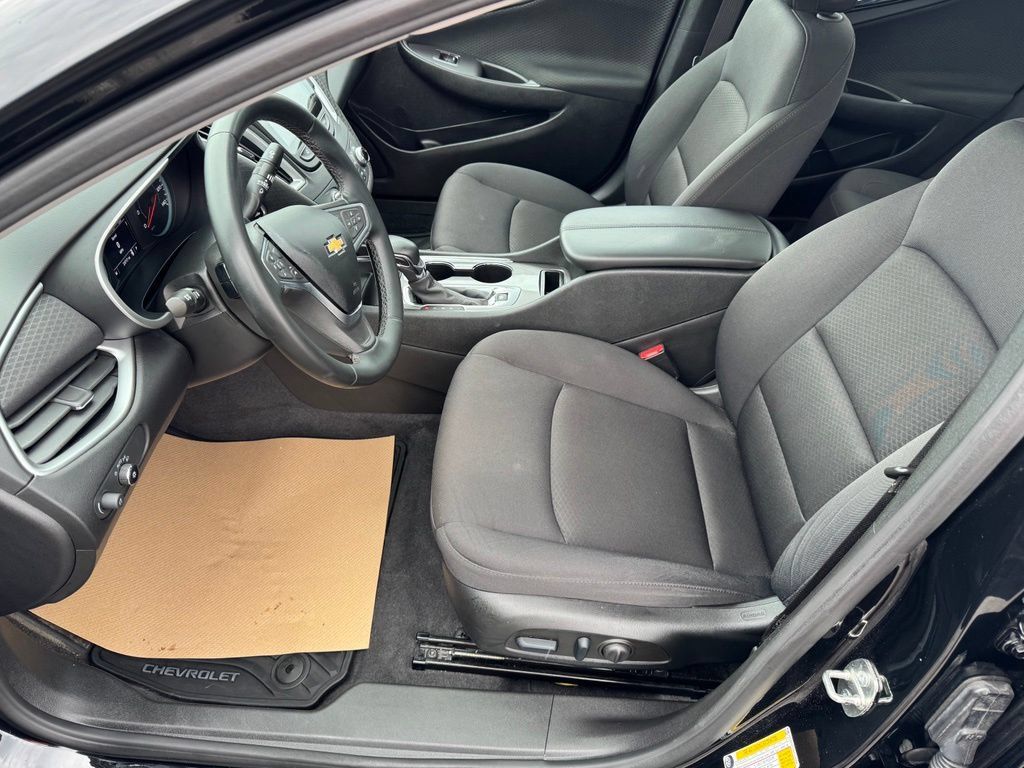 Certified 2023 Chevrolet Malibu LT w/ Midnight Edition FWD image 11
