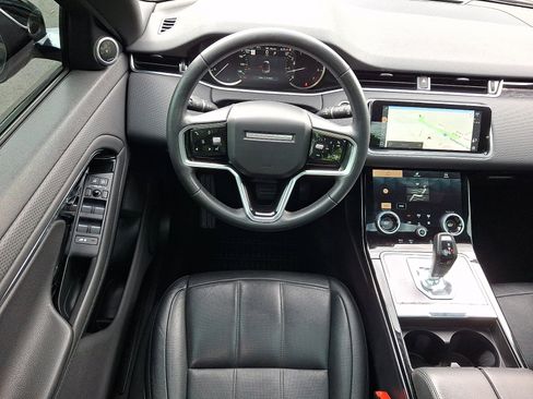 Used 2023 Land Rover Range Rover Evoque S AWD/4WD image 4
