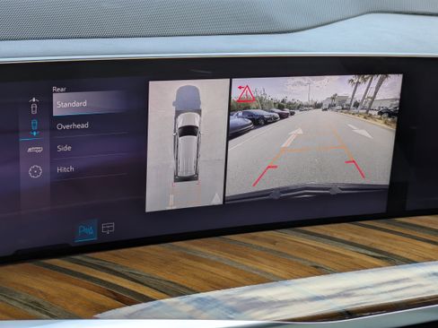 Certified 2025 Cadillac Escalade Sport Platinum w/ LPO, ONYX Package image 34