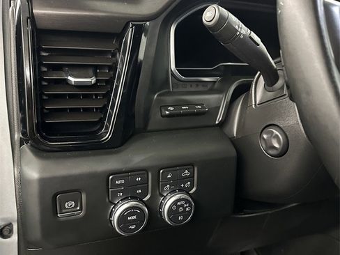 Used 2024 GMC Sierra 1500 AT4 w/ Technology Package image 17