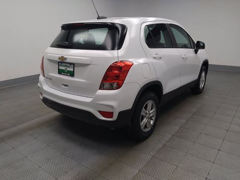 Used 2017 Chevrolet Trax LS AWD/4WD image 9