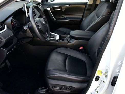 Certified 2021 Toyota RAV4 XLE Premium AWD/4WD image 13