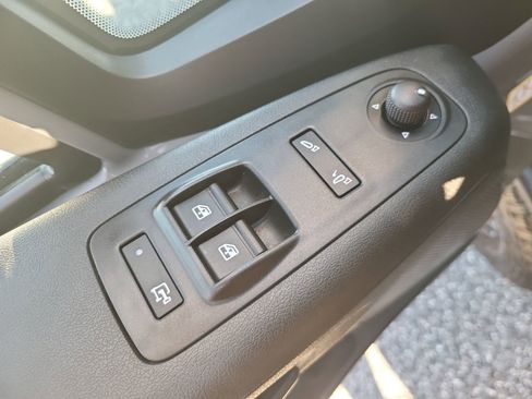 Used 2023 RAM ProMaster 2500 w/ Driver Convenience Group image 34