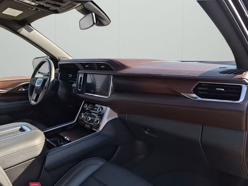 Used 2022 GMC Yukon Denali w/ Max Trailering Package image 14