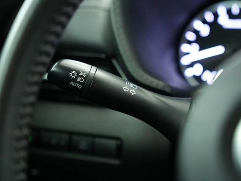 Used 2023 Nissan Sentra SV FWD image 14