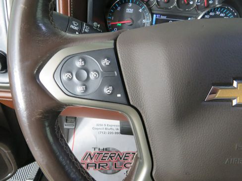 Used 2018 Chevrolet Silverado 2500 High Country image 16