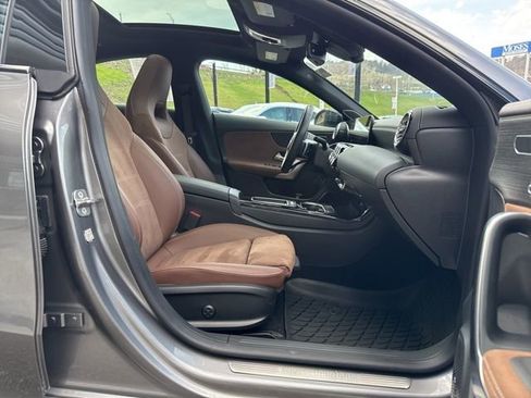 Used 2025 Mercedes-Benz CLA 250 4MATIC image 24