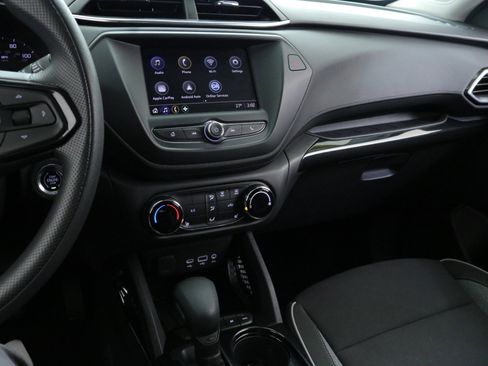 Used 2023 Chevrolet TrailBlazer LT image 21