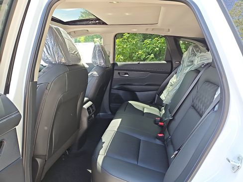 New 2026 Nissan Murano Platinum AWD/4WD image 8