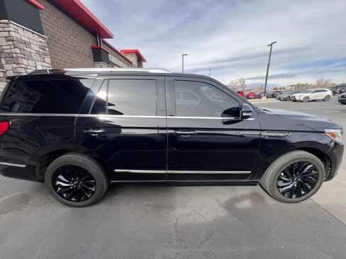 Used 2020 Lincoln Navigator Reserve w/ Equipment Group 208A Reserve image 2