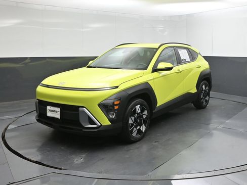 Used 2025 Hyundai Kona SEL FWD image 1