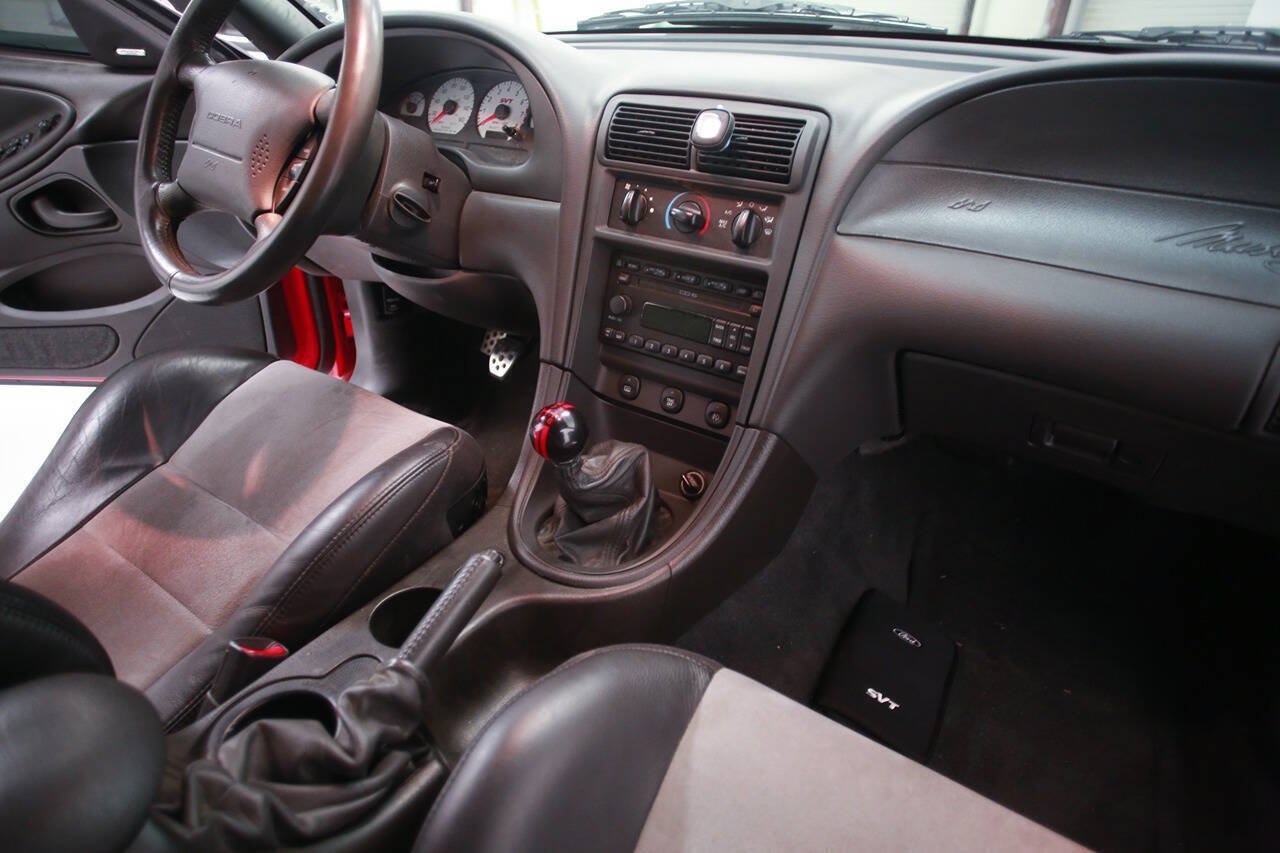 Used 2004 Ford Mustang Cobra RWD image 22