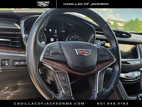 Certified 2023 Cadillac XT5 Sportv w/ Technology Package image 10