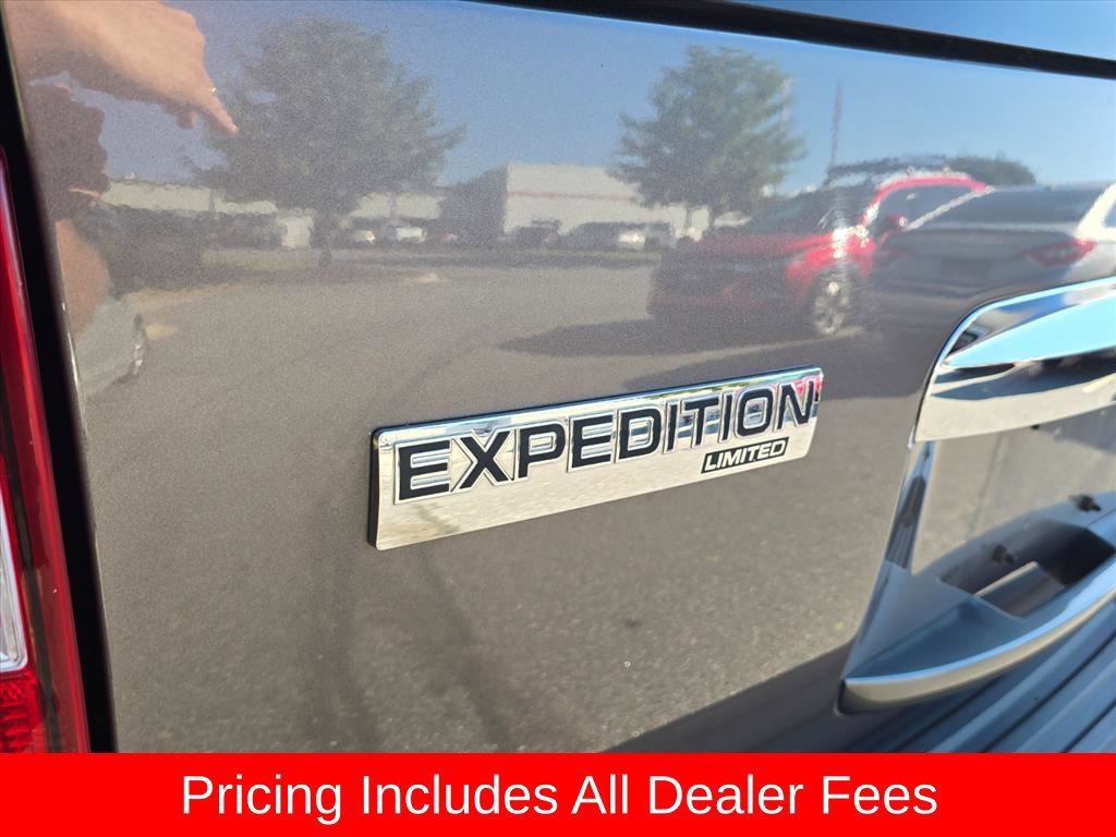 Used 2014 Ford Expedition Limited w/ Equipment Group 301A AWD/4WD image 7
