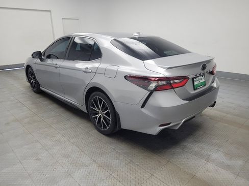 Used 2022 Toyota Camry SE image 5