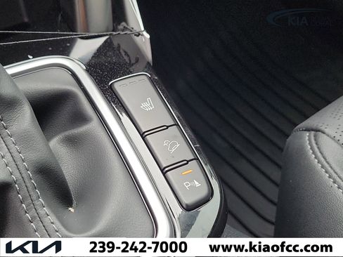 New 2026 Kia Seltos EX FWD image 28
