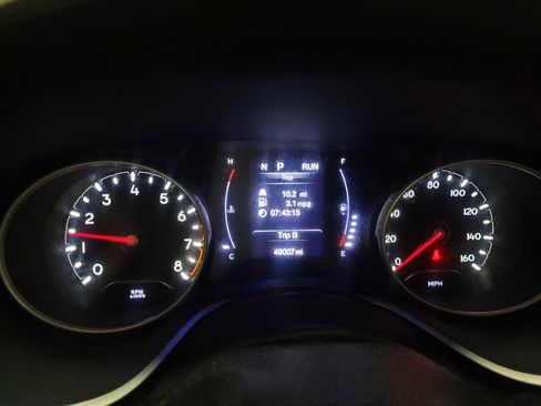 Used 2020 Jeep Compass Latitude FWD image 23